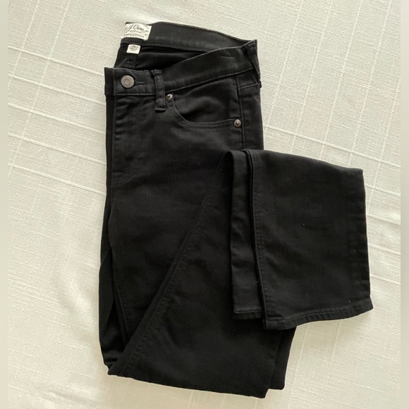 J. Crew Women's Black Straight Leg Jeans - Picture 1 of 4